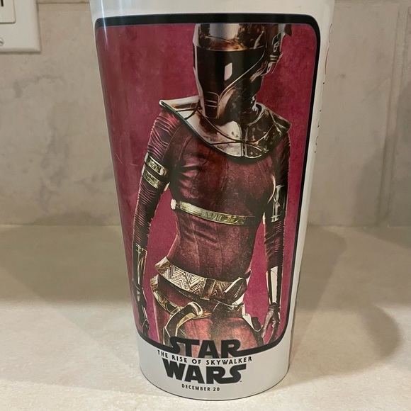 The Rise of Skywalker Coca Cola Star Wars Movie Theater Cup - Picture 2 of 3